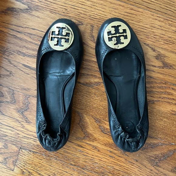 Tory Burch Shoes - Tory Burch Black Leather Reva Flat